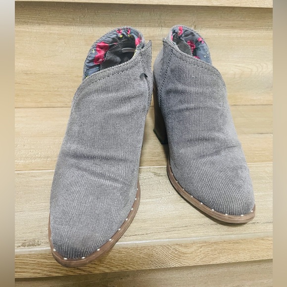 Very G suede booties - Picture 3 of 4